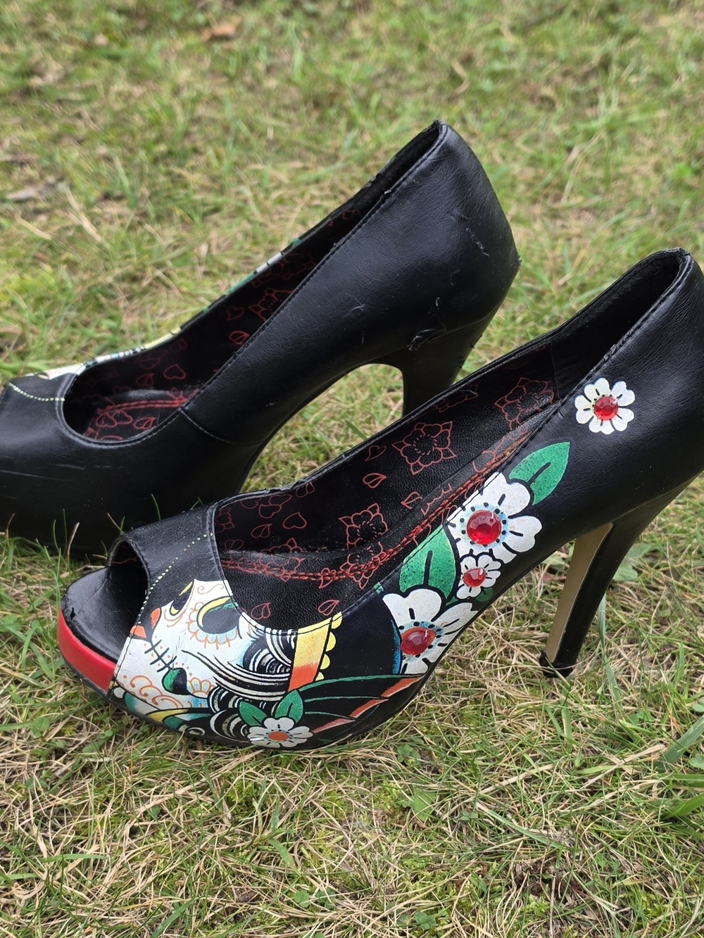 Iron Fist "All Hope Abandoned" Day of the Dead Sugar Skull Peep-Toe Heels Size 7